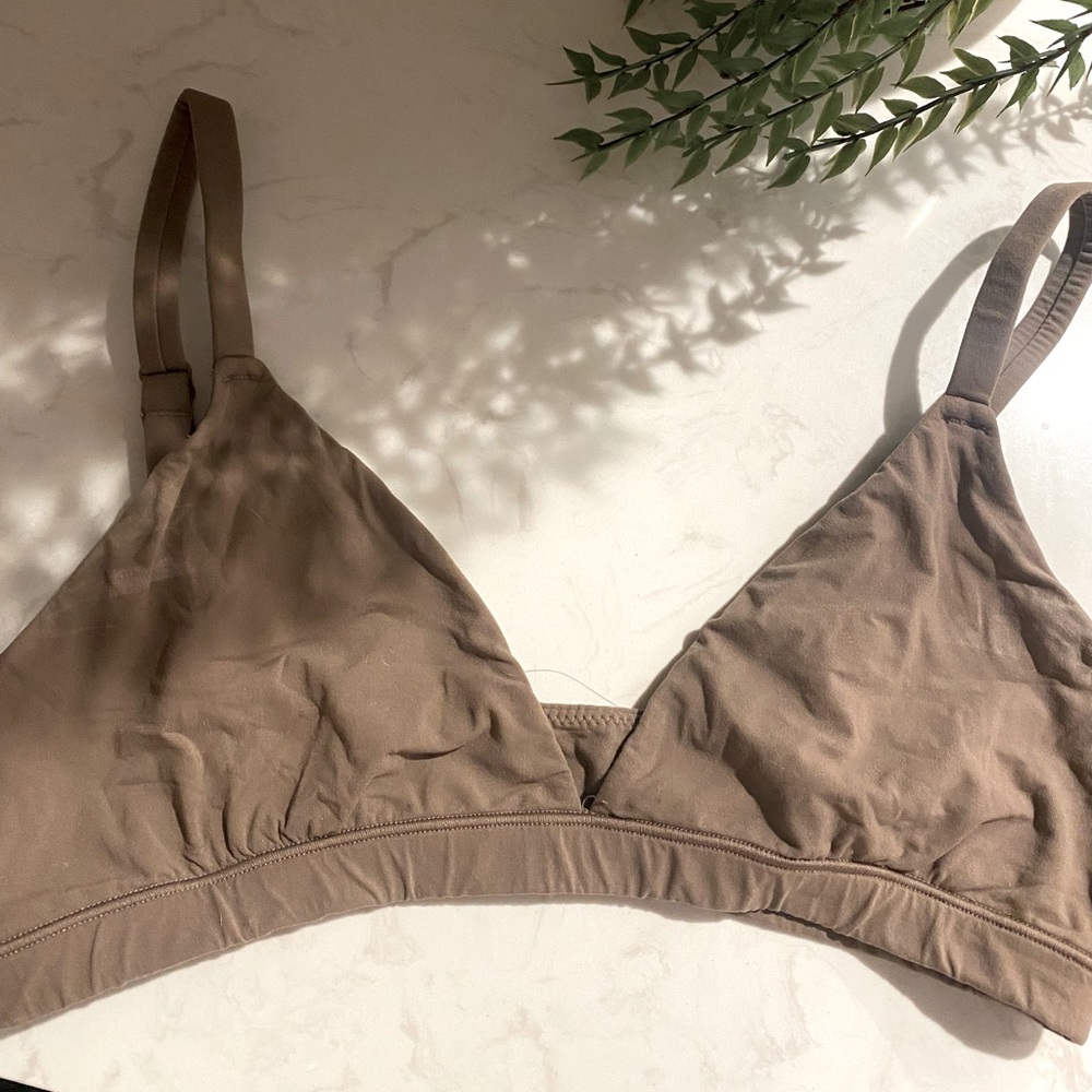 SKIMS fits everybody triangle bralette M